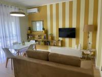 Mel Apt 2 lungomare Vlore, Albania - B&B Valona