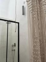 Chambre Lit King-Size - Vue sur Piscine