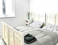 Cosy new apartment near the sea - B&B Grebaštica