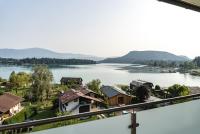 Doppelzimmer mit Balkon und Seeblick