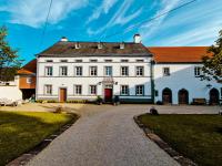 B&B Feilsdorf - B&B Gutshaus De La Fontaine - Bed and Breakfast Feilsdorf