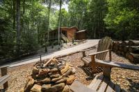 Smoky Mtn Cabin in Cashiers and Highlands Area - B&B