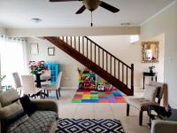 Family friendly 2 bedroom Penthouse apartment - Bed and Breakfast Billy Dunn