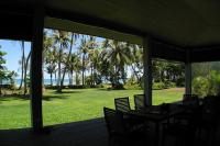 Tropika - Absolute Beachfront - B&B