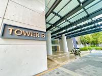Grand Medini Residence by Luxecocoo CK Legoland - B&B