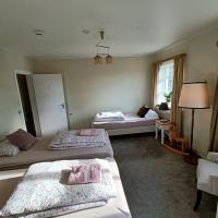Habitación Triple Básica con baño compartido