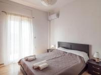 Andronikos Guest House - B&B