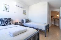Appartement met Uitzicht op het Zwembad