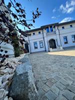 Academy Home - B&B