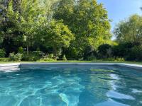 Hoeve Pino, Verwarmd zwembad - B&B