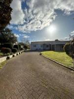 Family Perfect, winter getaway, secure yard, parking, mountain bikes, arcade - Chambres d’hôtes