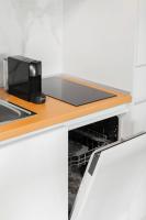 Appartamento con 2 Camere da Letto, Balcone e Vista mare