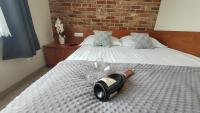 Queen Room with Shared Bathroom