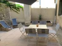 Appartement intra muros avec cour privée - B&B