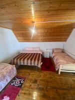 Double or Twin Room with Mountain View