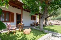 Bravita House - B&B Sykia