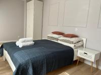 Dwupoziomowy apartament nr 24 z dużym balkonem i podziemnym parkingiem we Władysławowie - Chambres d'hôtes Władysławowo