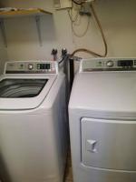 Lovely 2 Bedroom apartment close to Avalon Mall - B&B Saint John's