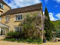 B&B Nailsworth - Cupcake Cottage: Quintessential Cotswold Cottage - Bed and Breakfast Nailsworth