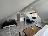 New Penthouse Pad - 5 mins from Leeds City Centre - B&B Leeds