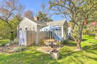 Steps to Dennis Village! The Blue Scallop Home - B&B Town House