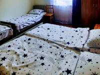 Camera Quadrupla con Bagno in Comune 