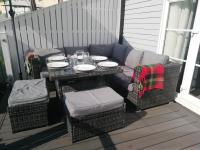Lovely Lakeside lodge for families and friends - Chambres d'hôtes South Cerney