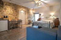 Camera Tripla con Vista Giardino