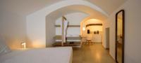 Cave Suite with Outdoor Heated Plunge Pool and Caldera View