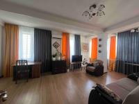 B&B Biskek - Spacious duplex flat 127 sq m - Bed and Breakfast Biskek