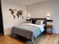 B&B Wenen - 2-Zimmer Wohnung in Oberlaa mit privatem Tiefgaragen Platz - Bed and Breakfast Wenen