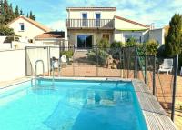 Grande villa neuve avec piscine près mer et Sète - B&B