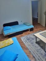 Camera Tripla con Bagno in Comune