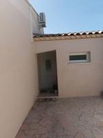 Studio neuf proche Camargue - B&B