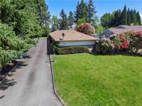 Hidden Gem! Spacious, Private, and Convenient Units Off River Road in Puyallup - B&B Puyallup