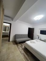 Deluxe Studio