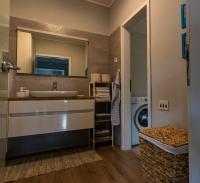 Modern and Elegant Apartment in a Quiet Part of Pula - B&B