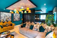 Luxurious Cosy And Contemporary 4 Bedroom Villa - Trewhiddle V3 - Bed and Breakfast