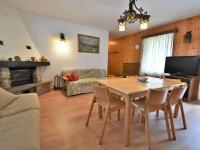 B&B Isola - Apartment Isola di Madesimo Apartments-2 by Interhome - Bed and Breakfast Isola