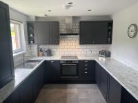 Flat Two, 212 Eaglesham Road, East Kilbride, Glasgow - B&B Glasgow