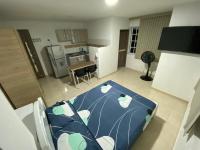 Sensacional Aparta estudio NUEVO en champagnat - B&B