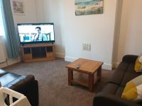 B&B Weston-super-Mare - Large first floor flat walking distance to beach - Bed and Breakfast Weston-super-Mare