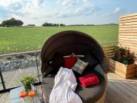 Ferienwohnung im Chaletstil Giebeltraum 115 qm Wellness Fitness Sauna Bergrödelhof - B&B Feilitzsch