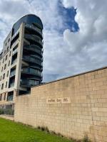 Corinthian Quay Apartment - Ferienwohnung