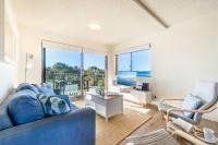 Intrepid, 15 3 Intrepid Close - right on the beachfront and WiFi - B&B Shallow Bay