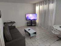 F3 plein centre ville de Gien - B&B Gien