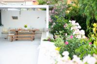 Beach Villa Next To The Waves! - Ferienwohnung Istiaía