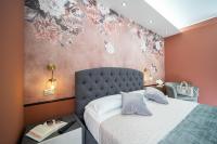 Queen Suite with Spa Bath