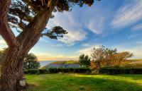 Flat 1 High Tide House, Mortehoe - beautifully designed ground floor flat with sea views and garden - B&B Mortehoe