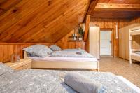 8-Bed Mixed Dormitory Room